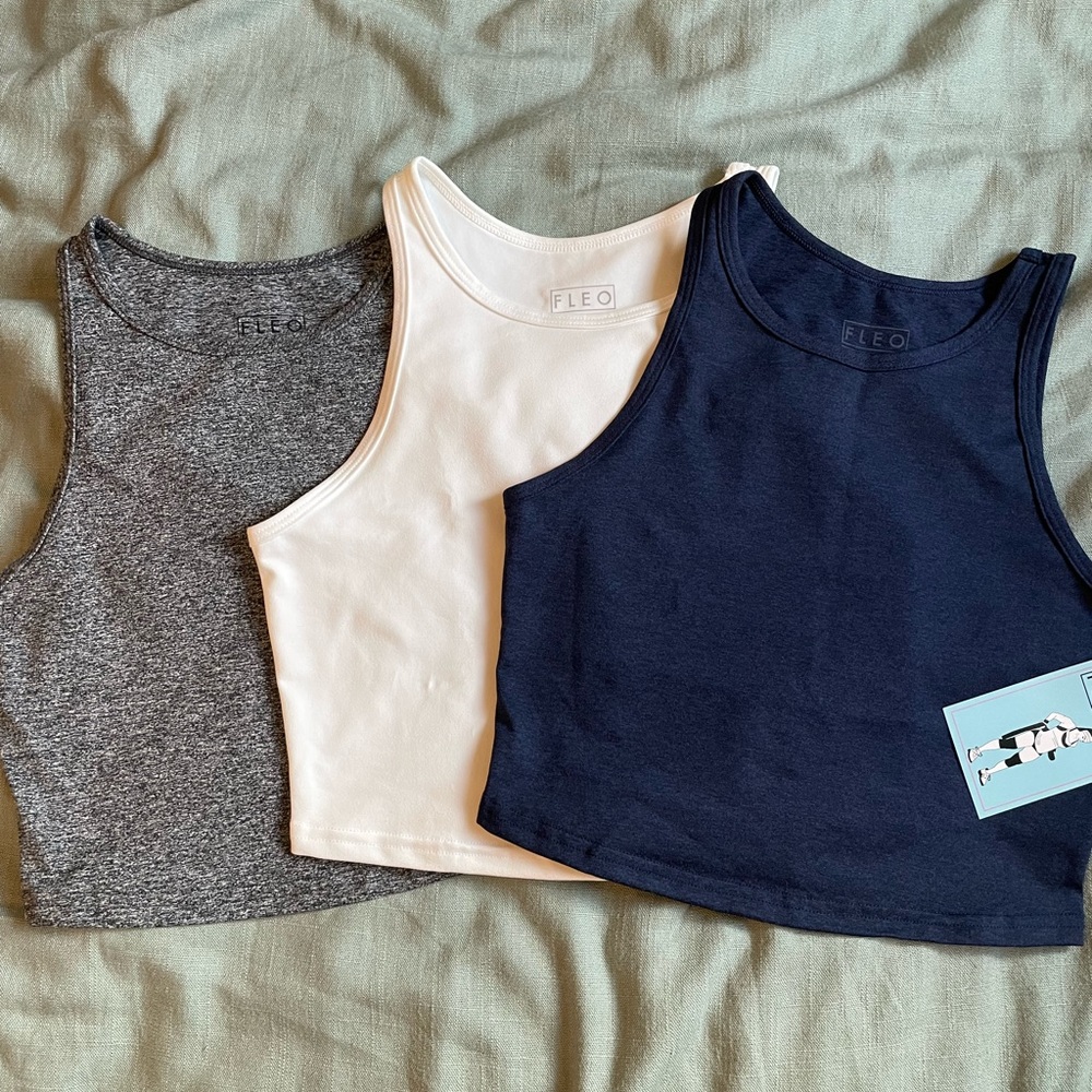 Brand new fleo tempo crop tanks